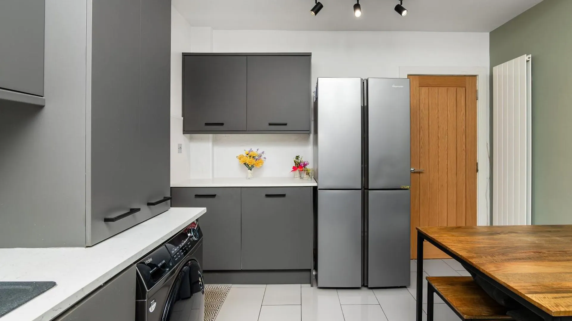 3 Bedroom House-Free Parking Broxburn Holiday home