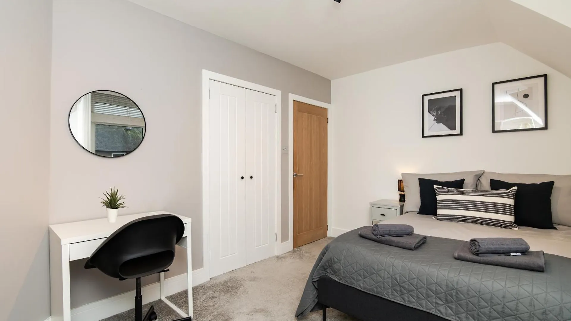 3 Bedroom House-Free Parking Broxburn Holiday home
