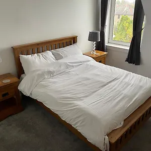 Premier 3 Bed Flat D Apartment